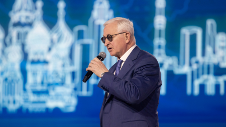 Александр Шохин