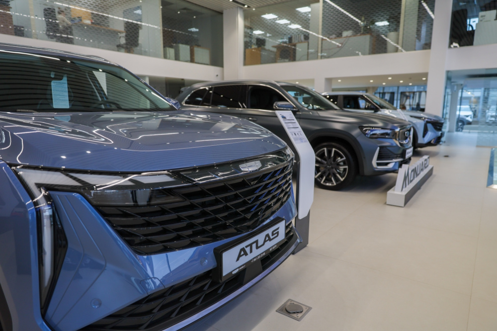 Автомобили