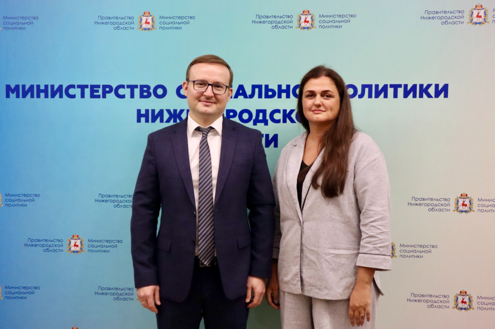 Елена Леонова 