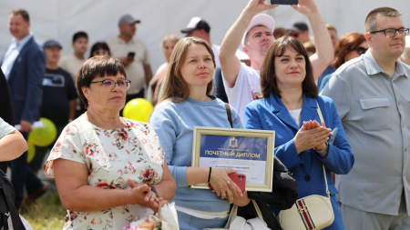 На выставке «День поля — 2026» наградили 34 агрария Нижегородской области