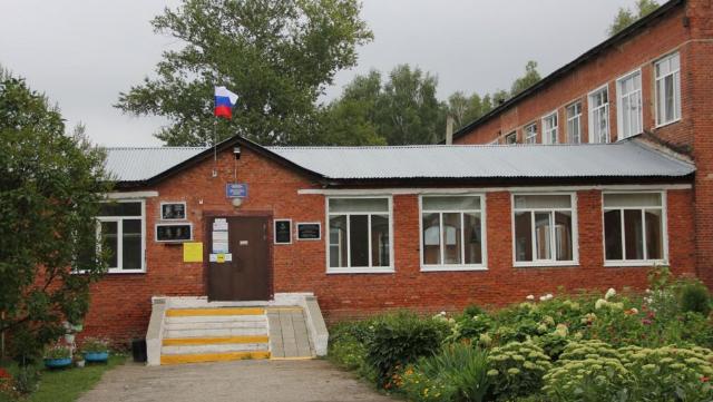 Школа в Сурске