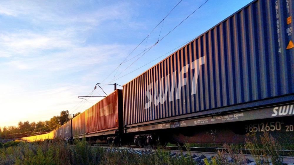 Перевозки контейнеров на Горьковской железной дороге выросли на 7,2%