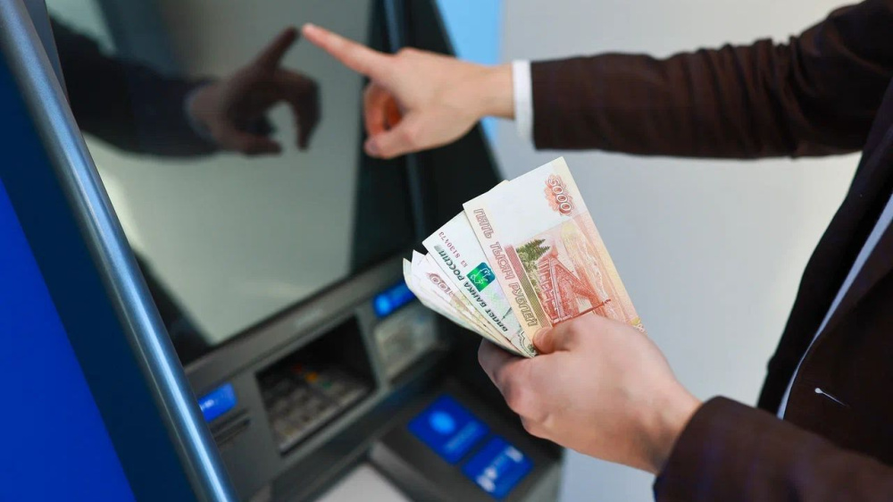 ВТБ: спрос на снятие наличных у россиян снижается