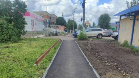 отремонтированный тротуар