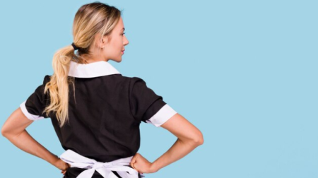 Официантка