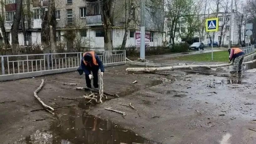 Шалабаев предупредил о непогоде в Нижнем Новгороде и поручил подготовить технику