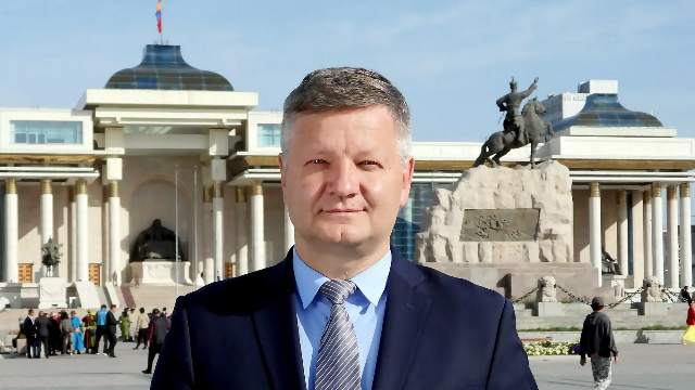 Максим Васильев