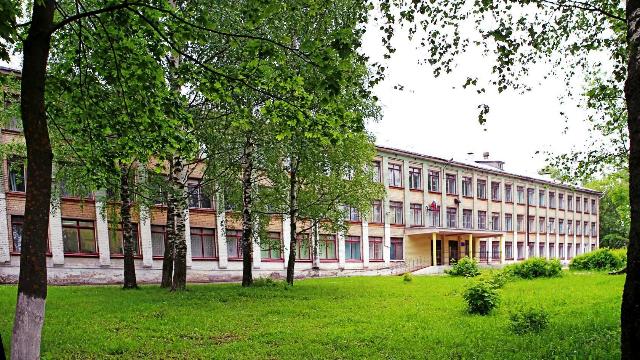 Школа в Фурманове
