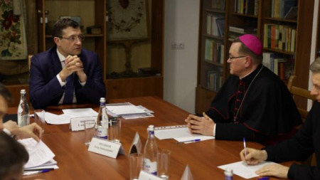 Никитин обсудил развитие Студёного квартала в Нижнем Новгороде с католической церковью