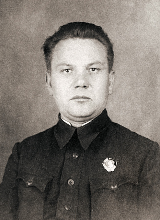 Виктор Солонин - директор завода №119 (ныне НАО «Гидромаш» им. В.И. Лузянина) в 1944–1949 годах