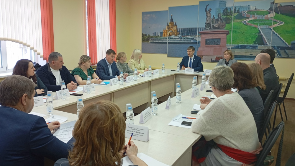 Михаил Пучков на встрече с представителями энергокомпаний