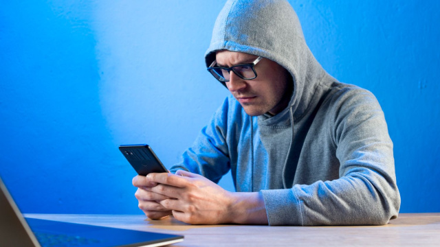 Почти две трети жителей ПФО в 2024 году столкнулись с телефонными мошенниками