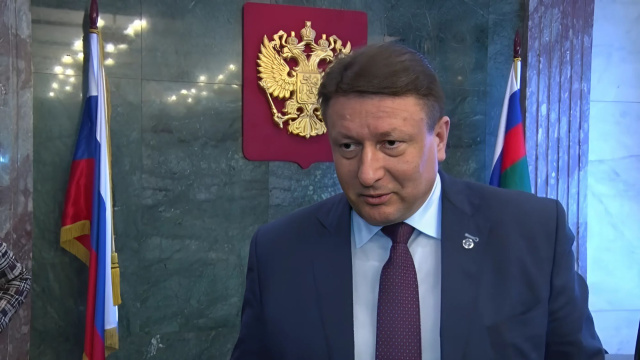 Олег Лавричев