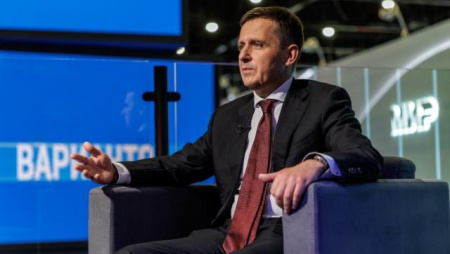 Денис Бортников