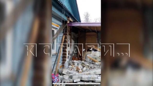 Пристрой частного дома обрушился из-за паводка в Нижнем Новгороде