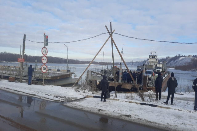 Паром временно запустили по маршруту Павлово — Тумботино