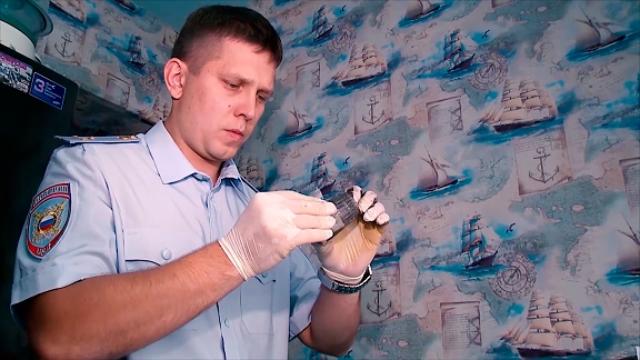изъятие патронов