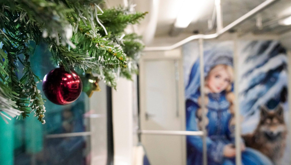 В нижегородском метро с 22 декабря запустят два новогодних состава
