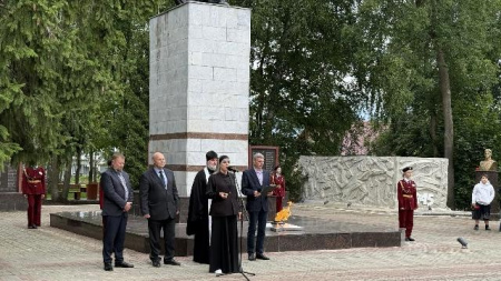памятник СВО