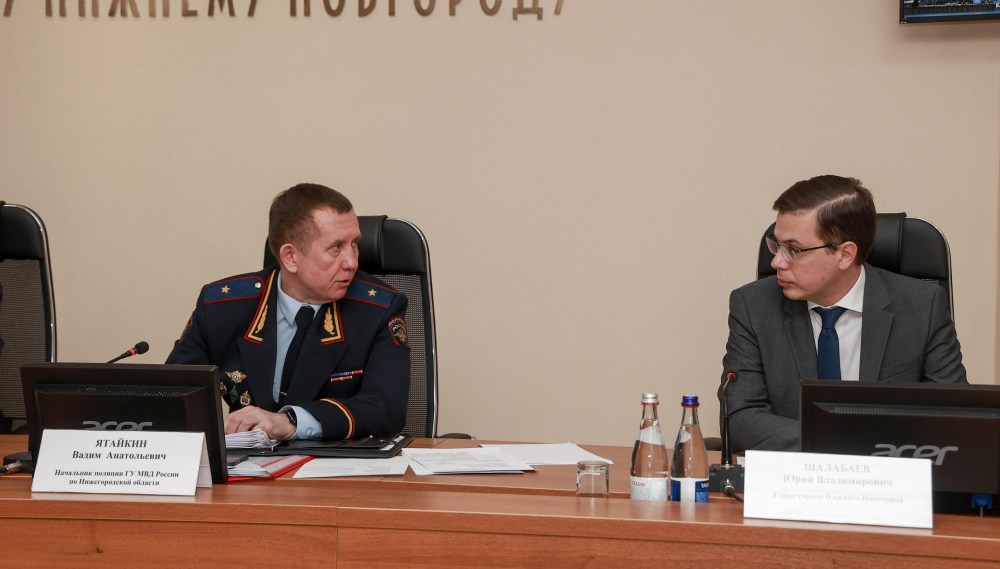 Мэрия Нижнего Новгорода назначила полицейским допвыплату 10 тыс. рублей в месяц