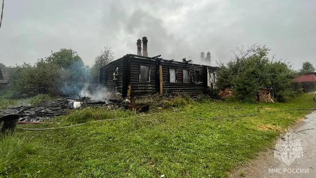 сгоревший дом