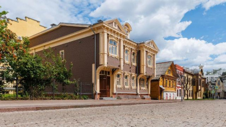 Квартал церкви Трех Святителей