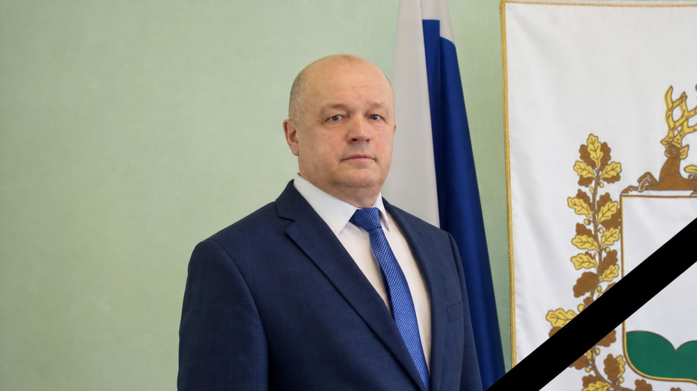 Скончался глава поселка Октябрьский Владимир Рыжаков