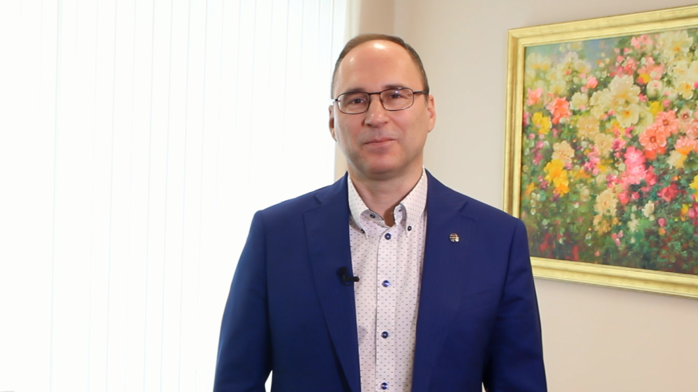 Александр Шаронов
