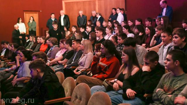 театр «Кукольный дом»