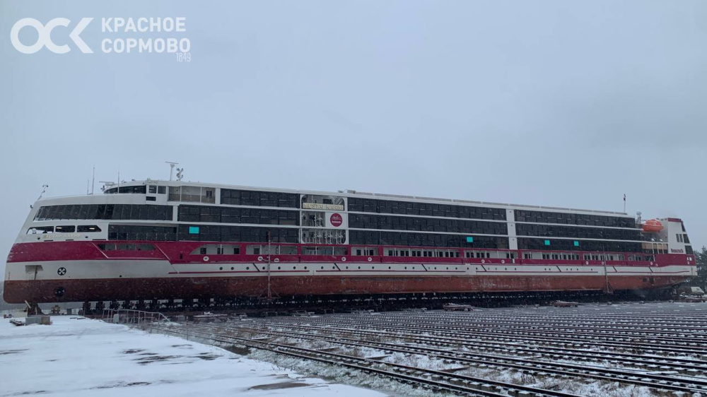 Мустай Карим