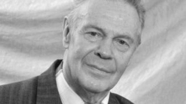 Лев Смирнов