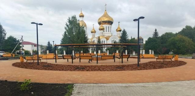 площадь с фонтаном