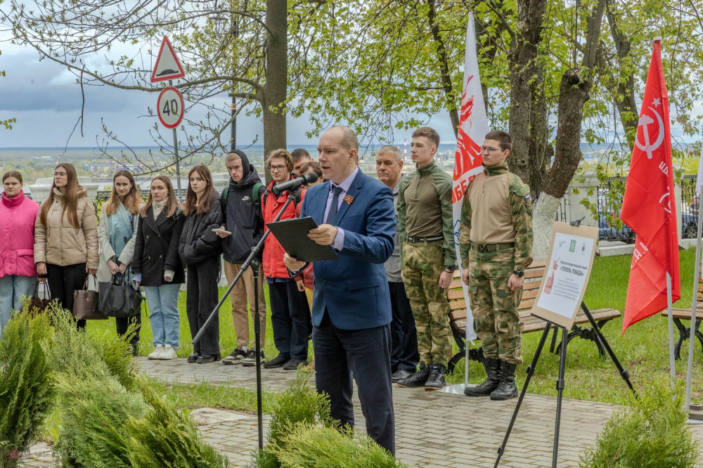 В Нижнем Новгороде высадили клон «тополя Победы»