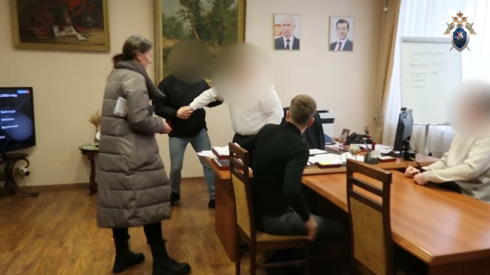 Ректор НГАТУ подозревается в злоупотреблении полномочиями