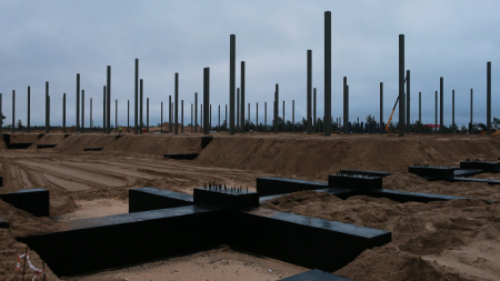 Крупный логистический центр начали строить в Дзержинске