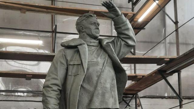 Памятник Чкалову откроют 2 декабря на Ходынском поле 