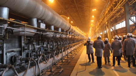 Отгрузки труб ОМК по железной дороге в 2025 году упали на 34%