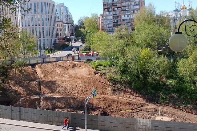 Прокуратура предупредила подрядчика по террасному парку в Почаинском овраге