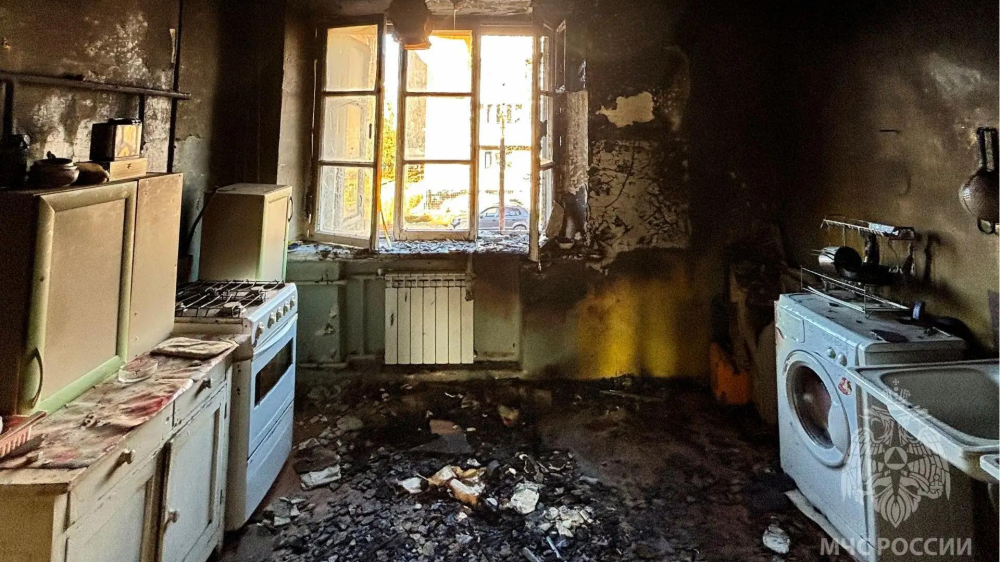 Две девочки пострадали при пожаре в квартире в Дзержинске