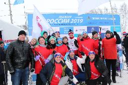 Физкульт-привет от губернатора: команда «Русполимета» на «Лыжне России». ВИДЕО