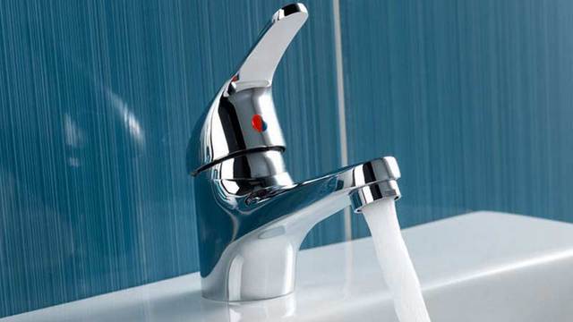 Власти предлагают повысить на 16% плату за водоснабжение