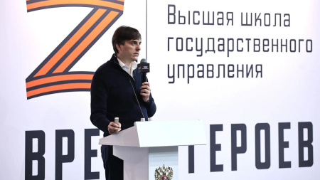 Кравцов заявил о расширении блока начальной военной подготовки в школах