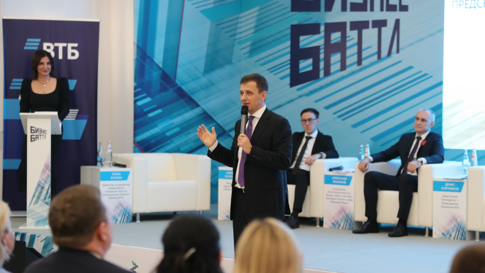 Заместитель президента – председателя правления ВТБ Денис Бортников