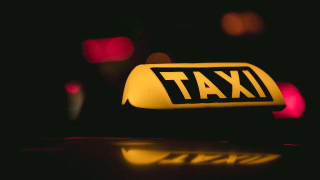 Таксомоторный рынок теряет выручку и уходит «в тень» на фоне роста затрат