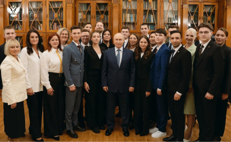 Выпускник арзамасской школы встретился с Владимиром Путиным в МПГУ
