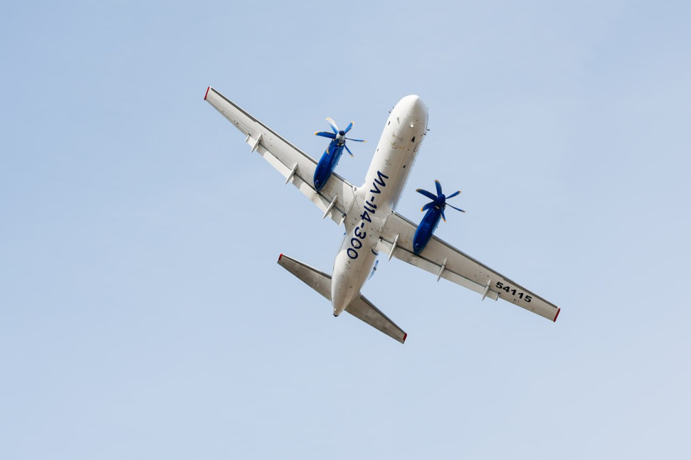 Ил-114-300 