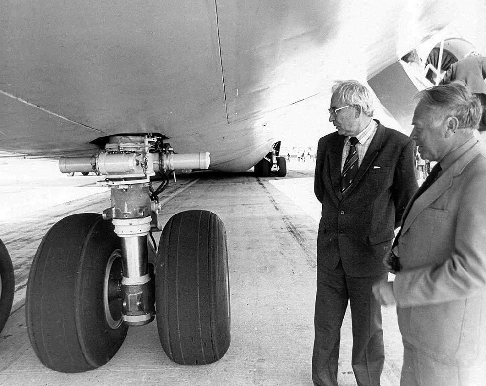 АН-124_после полета.jpg АН-124_после полета.jpg