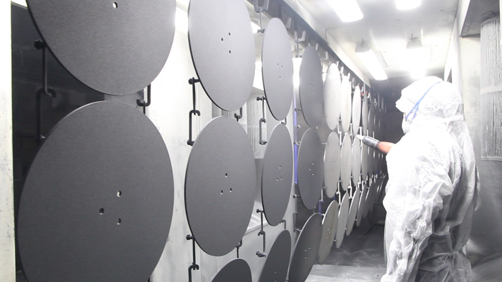 Лазер НН_окрасочная камера.jpg Лазер НН_окрасочная камера.jpg