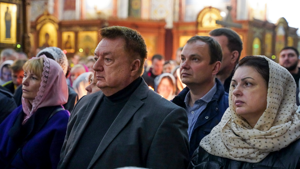 Пасхальная служба_.jpg
